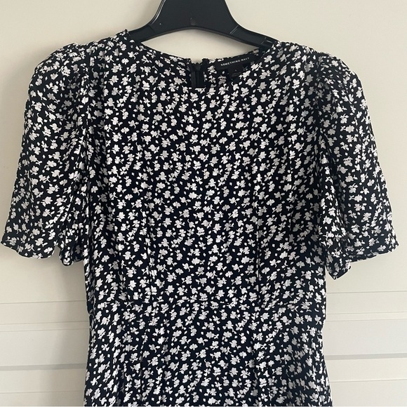 Something Navy Floral short sleeve Midi Dress 20164 - Picture 10 of 14